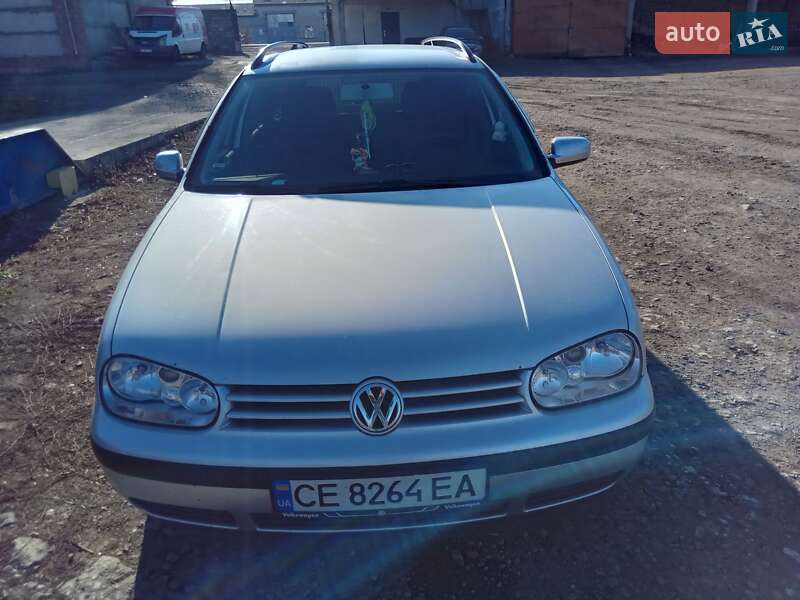 Универсал Volkswagen Golf 2000 в Кельменцах