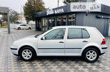 Хетчбек Volkswagen Golf 2000 в Заліщиках