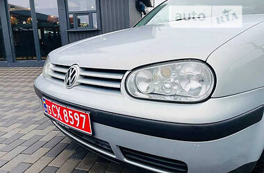 Хетчбек Volkswagen Golf 2000 в Заліщиках