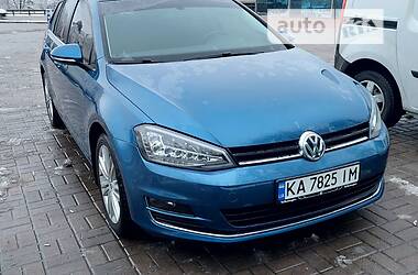 Універсал Volkswagen Golf 2015 в Києві