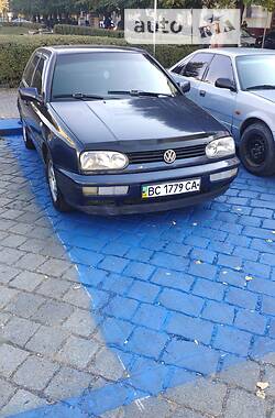 Хэтчбек Volkswagen Golf 1993 в Черновцах