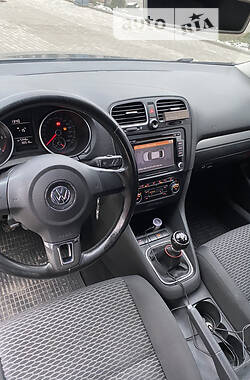 Универсал Volkswagen Golf 2009 в Березному