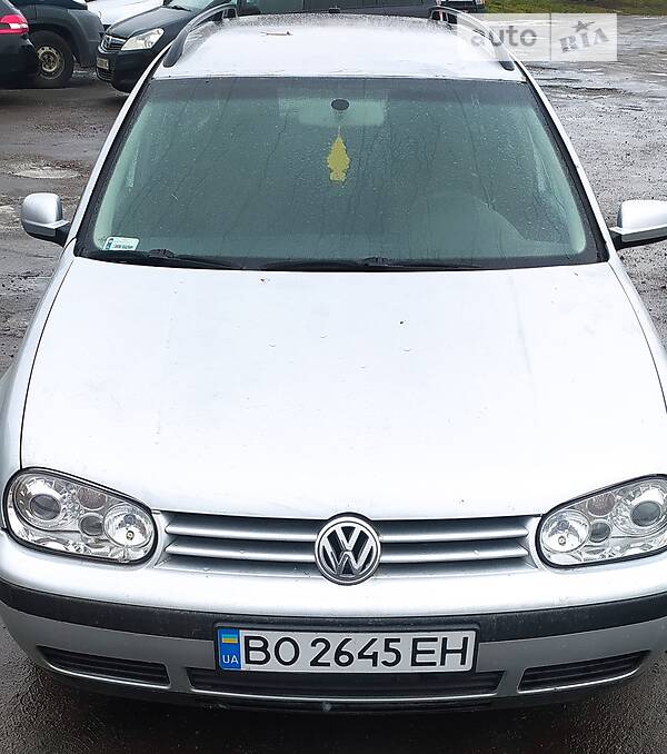 Универсал Volkswagen Golf 2003 в Луцке