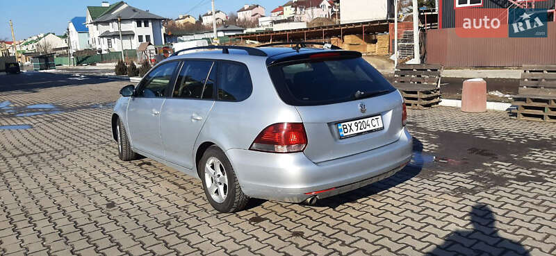 Универсал Volkswagen Golf 2012 в Хмельницком