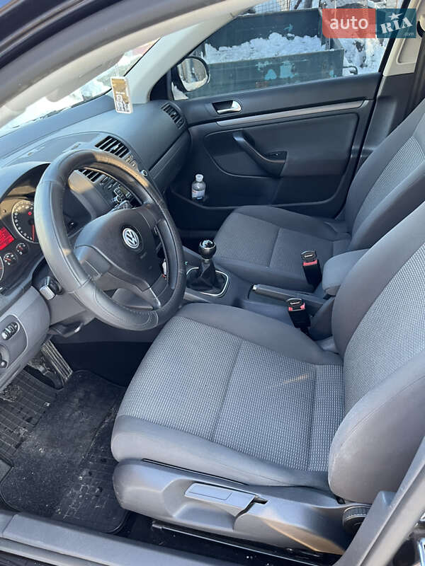 Универсал Volkswagen Golf 2009 в Кобеляках