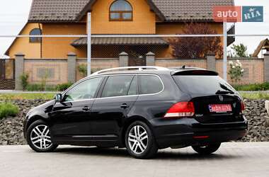 Універсал Volkswagen Golf 2009 в 