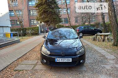 Универсал Volkswagen Golf 2011 в Берегово