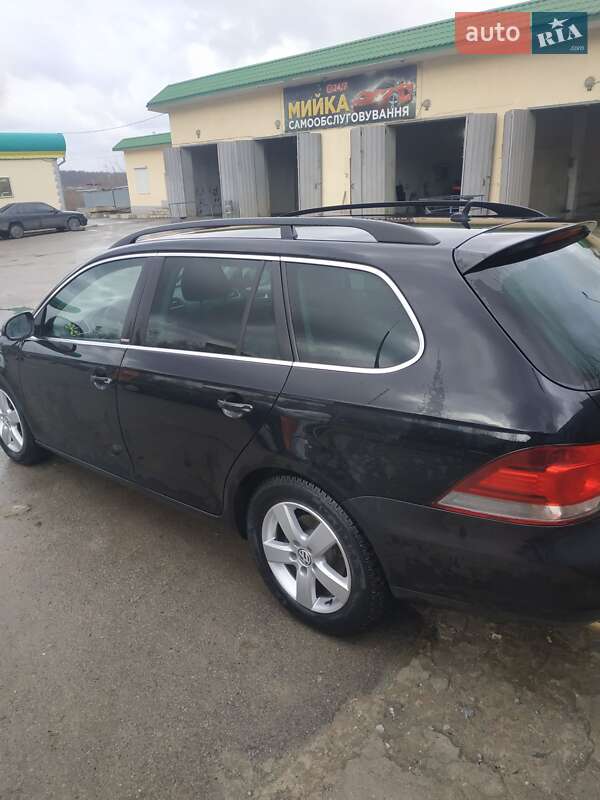Универсал Volkswagen Golf 2011 в Каменец-Подольском