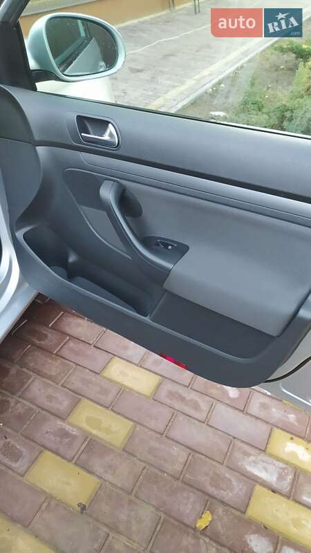 Универсал Volkswagen Golf 2008 в Рожище