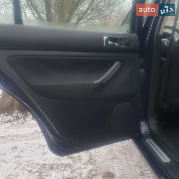 Універсал Volkswagen Golf 2000 в Піщанці