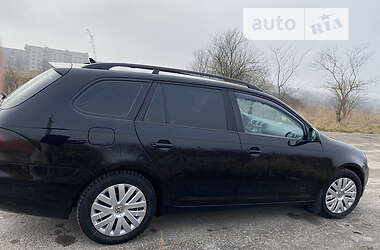 Універсал Volkswagen Golf 2013 в 