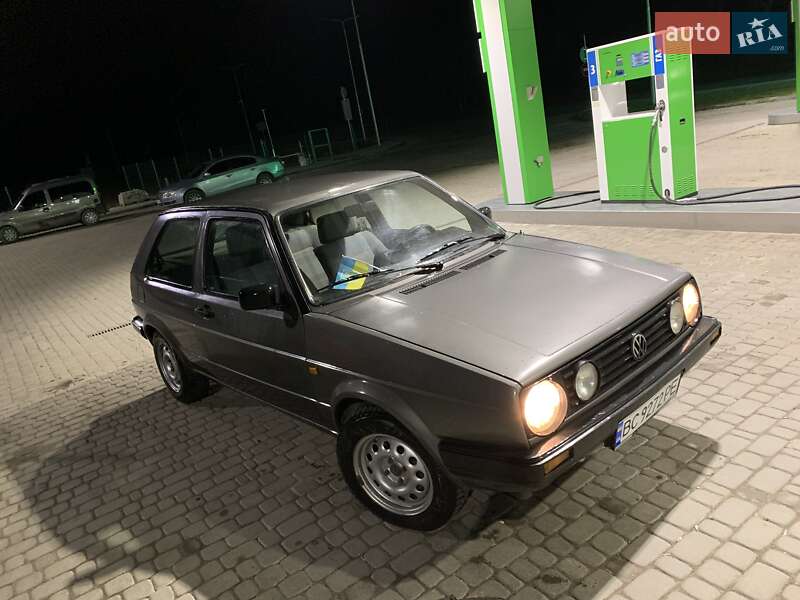 Хэтчбек Volkswagen Golf 1989 в Золочеве