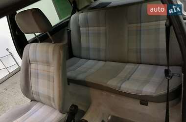 Хэтчбек Volkswagen Golf 1989 в 