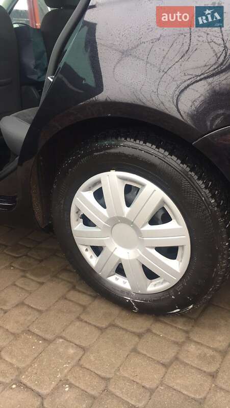 Универсал Volkswagen Golf 2009 в Коростене фото 21 Универсал Volkswagen Golf 2009 в Коростене
