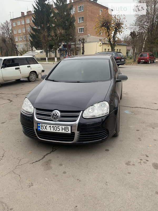 Хэтчбек Volkswagen Golf 2006 в Хмельницком