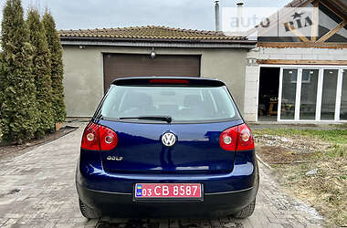 Хэтчбек Volkswagen Golf 2006 в Луцке