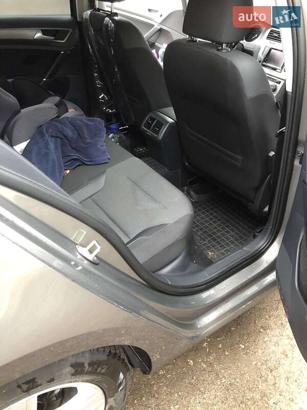 Універсал Volkswagen Golf 2014 в Монастириській