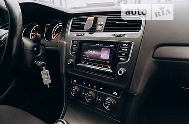 Хэтчбек Volkswagen Golf 2012 в Самборе