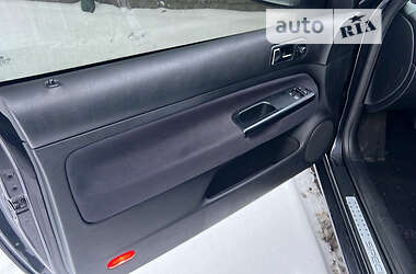 Купе Volkswagen Golf 2002 в Киеве