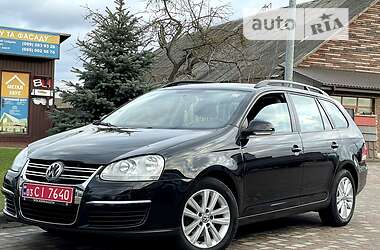 Универсал Volkswagen Golf 2008 в Сарнах