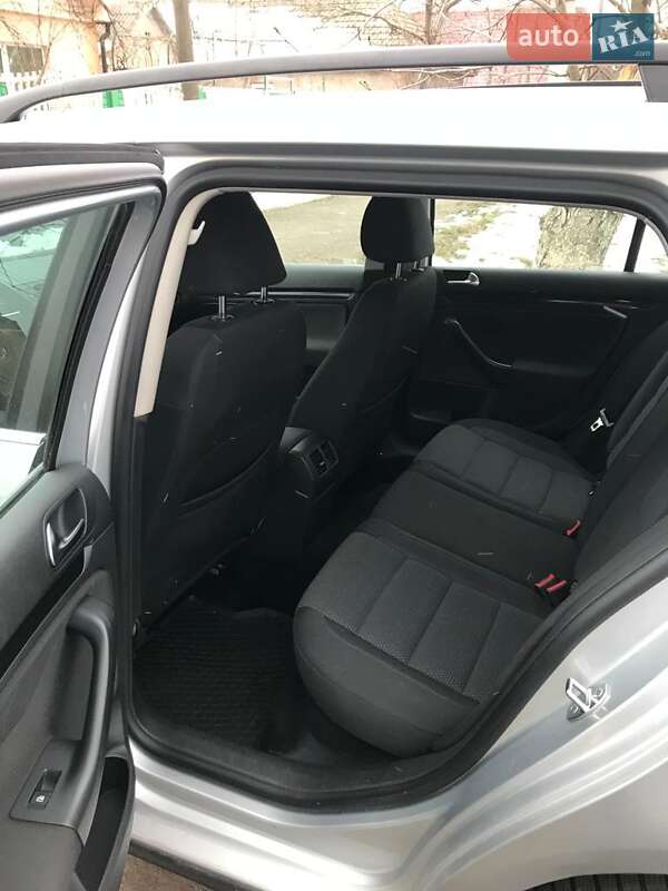 Універсал Volkswagen Golf 2012 в Ізмаїлі