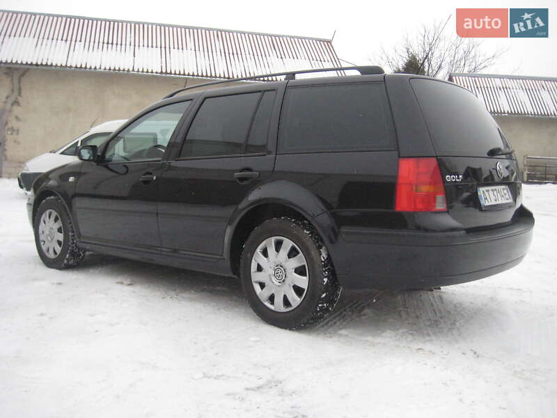 Универсал Volkswagen Golf 2001 в Ивано-Франковске