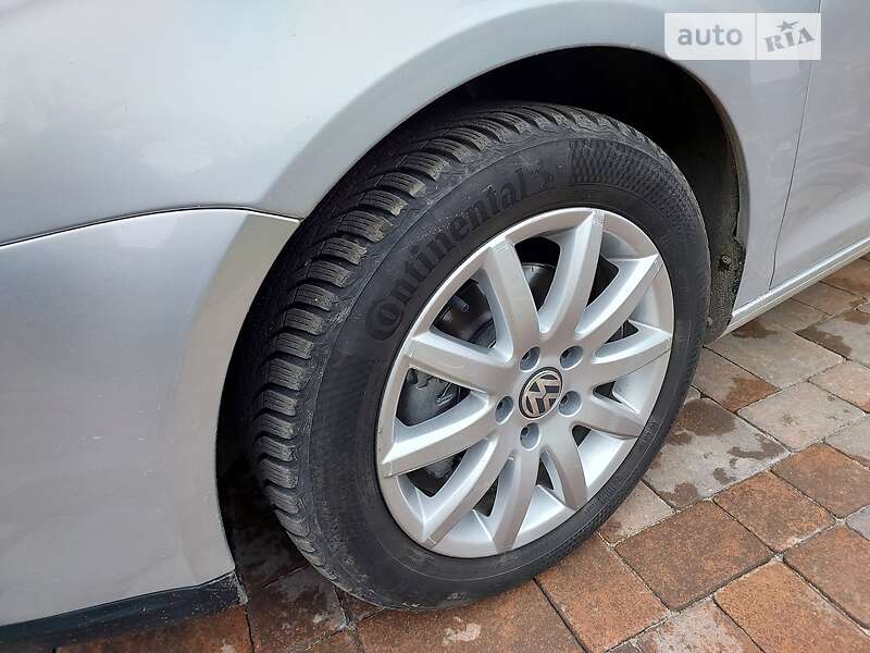 Универсал Volkswagen Golf 2008 в Ровно