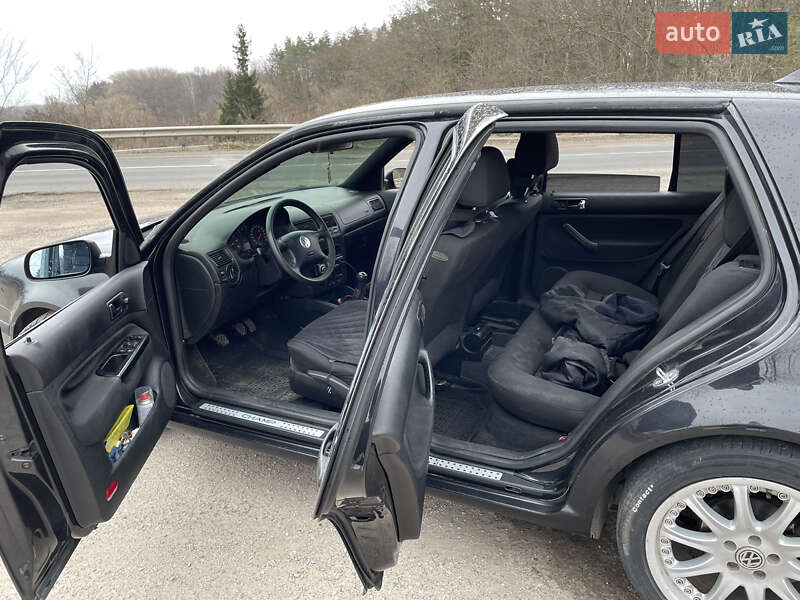 Хэтчбек Volkswagen Golf 2002 в Бердичеве