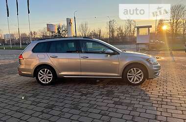 Універсал Volkswagen Golf 2017 в Івано-Франківську