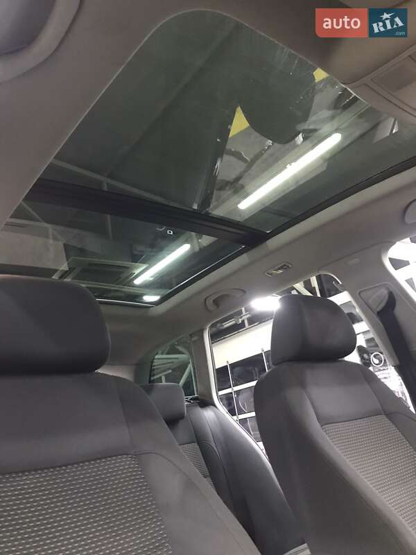 Универсал Volkswagen Golf 2008 в Черновцах