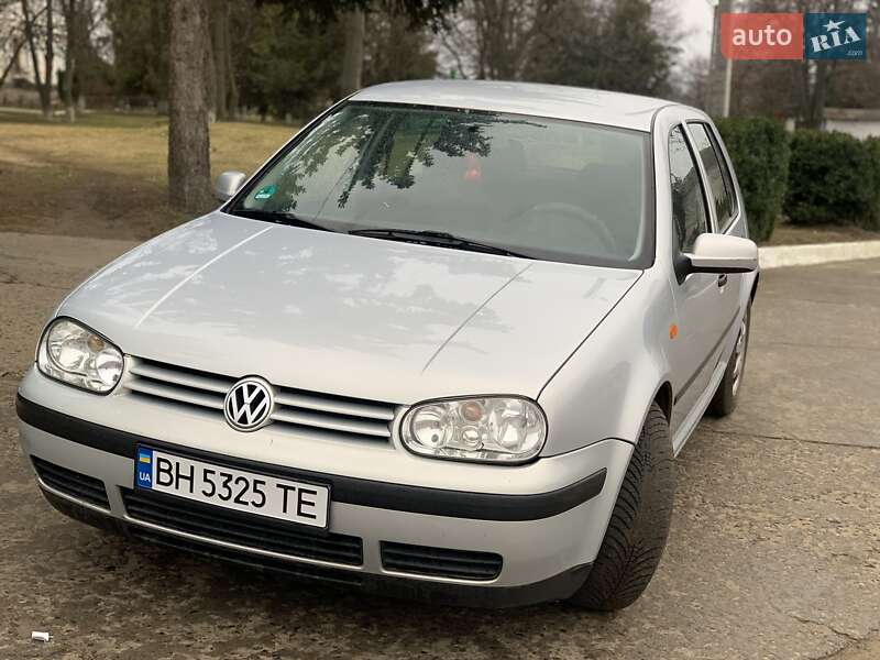 Volkswagen Golf 1998