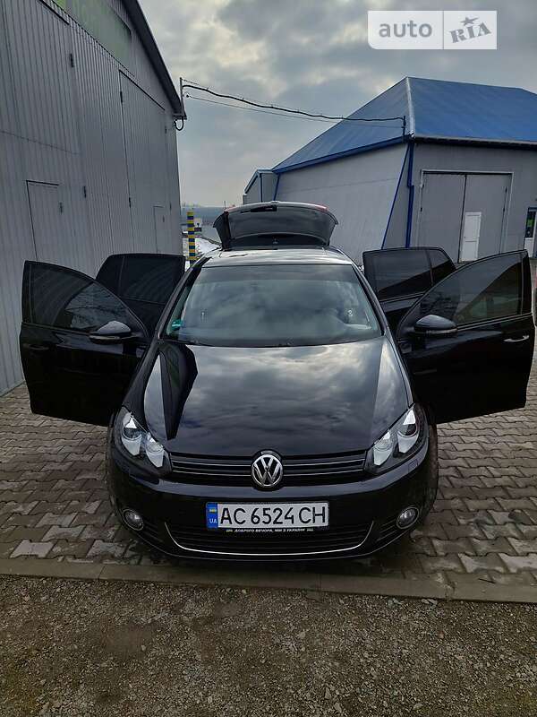 Хэтчбек Volkswagen Golf 2011 в Луцке