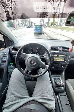 Хэтчбек Volkswagen Golf 2011 в Луцке