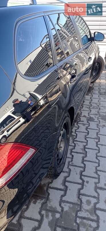 Універсал Volkswagen Golf 2013 в Житомирі