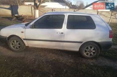 Хэтчбек Volkswagen Golf 1995 в  фото 3 Хэтчбек Volkswagen Golf 1995 в