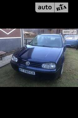 Универсал Volkswagen Golf 2001 в Косове