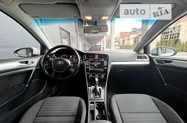 Универсал Volkswagen Golf 2014 в Львове