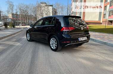 Хэтчбек Volkswagen Golf 2017 в Тернополе