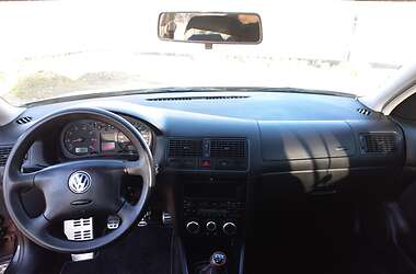 Хетчбек Volkswagen Golf 2001 в Одесі