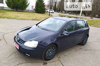 Хетчбек Volkswagen Golf 2008 в Ромнах