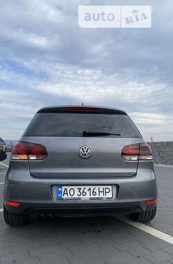 Хэтчбек Volkswagen Golf 2011 в Мукачево