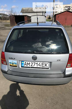 Хэтчбек Volkswagen Golf 2005 в Коростышеве