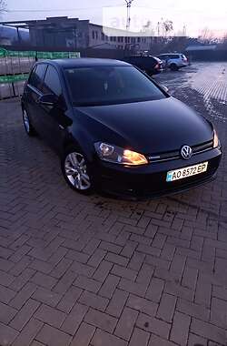 Хэтчбек Volkswagen Golf 2013 в Ужгороде