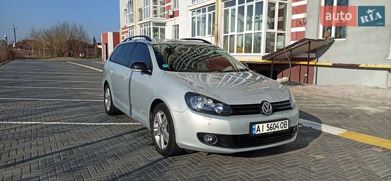 Универсал Volkswagen Golf 2012 в Ирпене