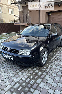 Хэтчбек Volkswagen Golf 2003 в Тернополе