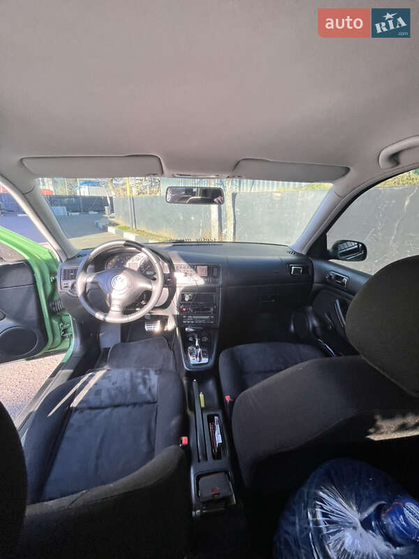 Хэтчбек Volkswagen Golf 1999 в Одессе