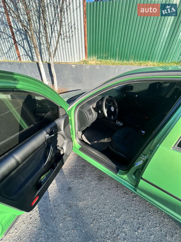 Хэтчбек Volkswagen Golf 1999 в Одессе