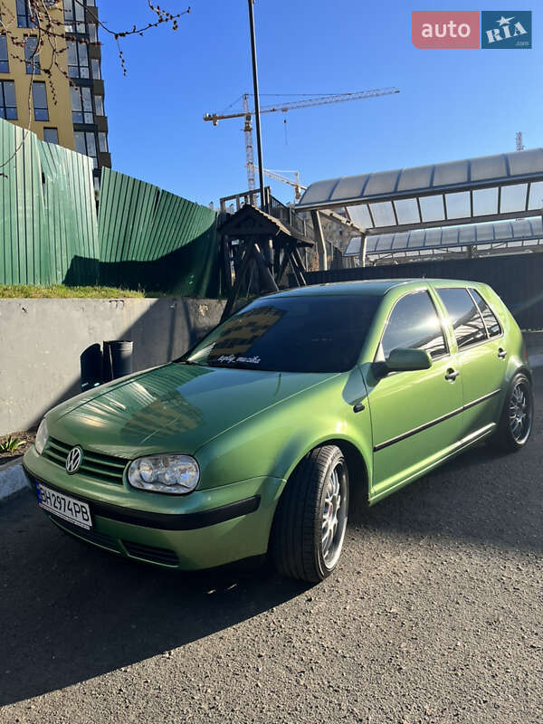 Хэтчбек Volkswagen Golf 1999 в Одессе