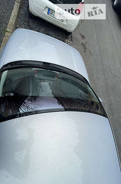 Хэтчбек Volkswagen Golf 1999 в 