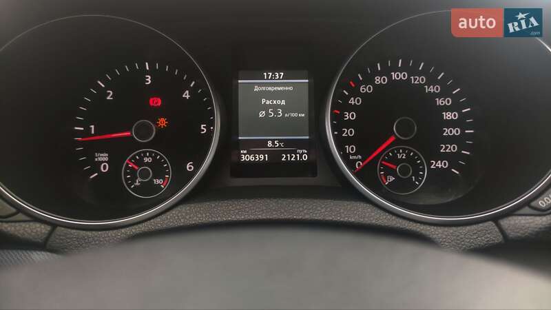 Універсал Volkswagen Golf 2012 в Івано-Франківську